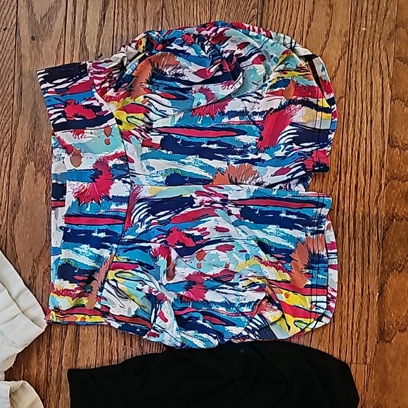 Bundle of 5 pairs of shorts - Picture 6 of 6